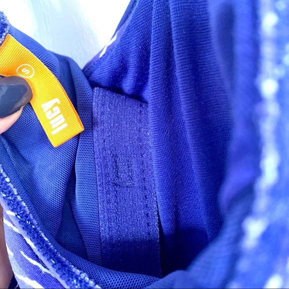 Lucy Yoga Ruffle Tank 💪 Periwinkel/White - Picture 4 of 8